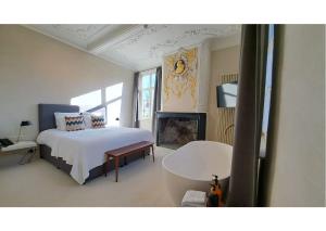 Junior Suite with Garden View room in Hotel Montanus