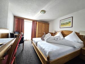 Standard Double Room with Balcony room in Hotel Barbara
