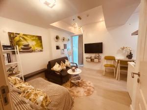 2br in Azure with Manila Bay View & Laguna de Bay View