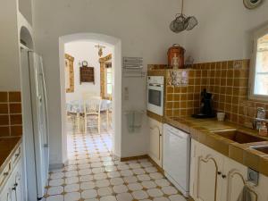 Villa la source