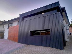 Mount Road Suites - 4hvězdičkové hotely ve městě Port Elizabeth