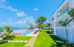 Beachfront Luxury Penthouse