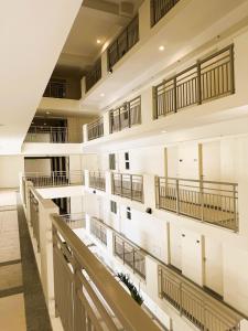 JFam Suites Allegra Condo with Balcony, FREE Parking