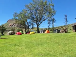 Mount Everest Guest Farm - Kratzenstein