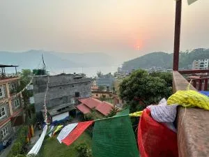 Ganden yiga choezin - Rānīpauwa