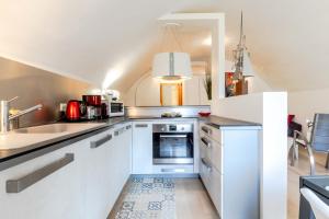 Eclat 3 etoiles Parking Gratuit-Proche lac et golf-Au calme