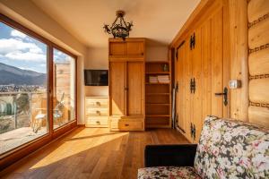 WHY NOT Apartamenty widokowe Szymaszkowa Residence, z basenem