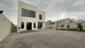 7Bed Room Villa in Abu Dhabi - 阿布扎比