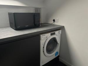 ResiLets - The Monopoly Apartment - Large 4 bedroom