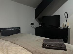 ResiLets - The Monopoly Apartment - Large 4 bedroom