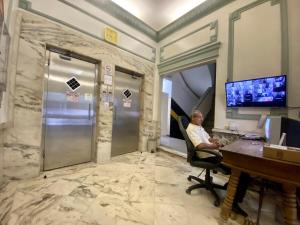 Copacabana next to the Beach and Tourist Attractions