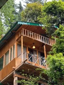 Kakapo Nest Treehouse - Jibhi
