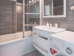 Appartement lumineux avec cuisine séparée - Près de la plage - FR-1-821-3