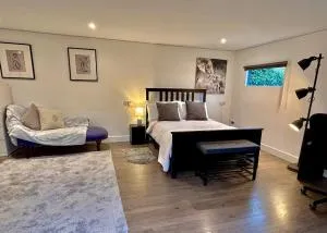 The Blue Room - Checkendon