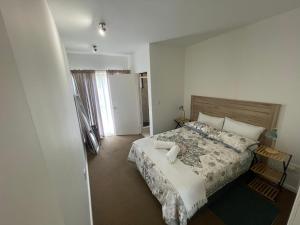 Modern Comfort at Oyster Walk