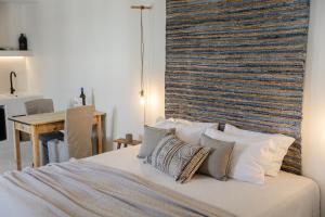 Suite Upper Floor room in Scorpios Beach Hotel