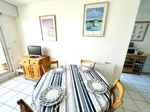 Apt 6 pers - Magnifique vue mer - Belle terrasse - AZILIZ