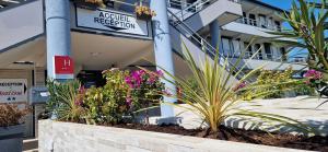 Fasthotel Roissy - Saint-Witz