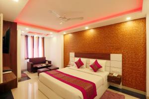 Hotel Classic Paradise At Airport
