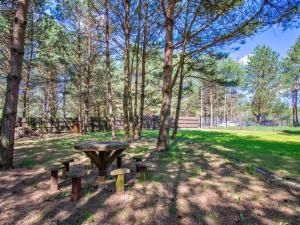 Ferienhaus "Maga" am See in Masuren - Kamin & WLAN, umzäunter Garten, Hunde willkommen
