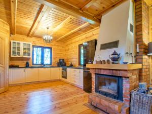 Ferienhaus "Maga" am See Walpusz- mit gratis Kajak, Kamin & Hunde willkommen