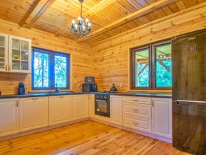 Ferienhaus "Maga" am See Walpusz- mit gratis Kajak, Kamin & Hunde willkommen