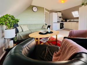 Penthouse-lägenhet med två sovrum & terass med havsutsikt