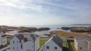 Porth House-Beach Front-3 Bed-3 Bath - SPA POOL and SAUNA