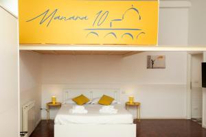 Manara10 Apart giallo2