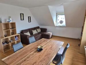 Drei Zimmer Appartment mit Küche & Bad