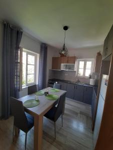 Ξενώνας Erieta s Guest House