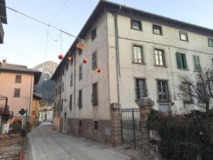 Brown Dolomyte Apartment