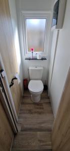Maisons de vacances Cosy mobil home 3Ch en foret, parking inclus, plage a 15mn a pied : photos des chambres