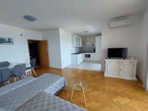 Apartments Lo Seaview Haven