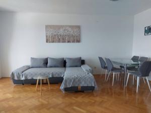 Apartments Lo Seaview Haven