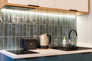 Blue Den Old Town Apartments