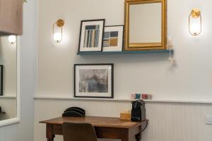 Blue Den Old Town Apartments