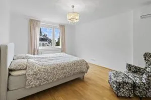 Golden Stay Residence - 新特尔布鲁