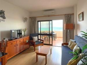 NOVO! Apartamento Vista Mar junto à praia Dona Ana
