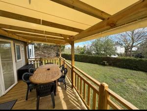 Appartements Mobil Home 6 pers - 256 Camping Siblu Le Lac des Reves, Lattes : photos des chambres