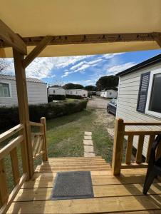 Appartements Mobil Home 6 pers - 256 Camping Siblu Le Lac des Reves, Lattes : photos des chambres