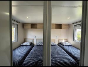 Appartements Mobil Home 6 pers - 256 Camping Siblu Le Lac des Reves, Lattes : photos des chambres