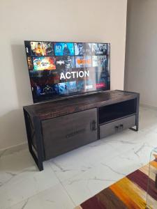 Lux One Bedroom with Study Room