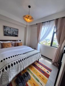 Lux One Bedroom with Study Room