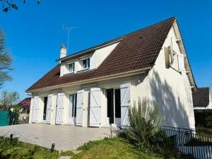 Le Pavillon G aillard - Maison de 5 chambres - Nevoy