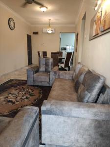 ERICCA 3 Bedroom Seaview Suite, Glory Beach Resort, PD