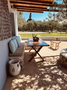 LOURA MANI'S 1 - Éxo Nímfion