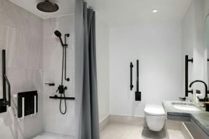 Fully Accessible Queen Room with City View room in The Stratford Hotel London