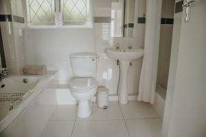 Ballito Vista - Stunning Seaview - Walk to Beach - 3 Bedroom