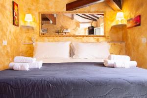 Vatican Gold Loft